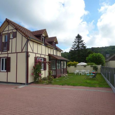 Gite Le Petit Chalet Avec Parking Gratuit Étretat Buitenkant foto